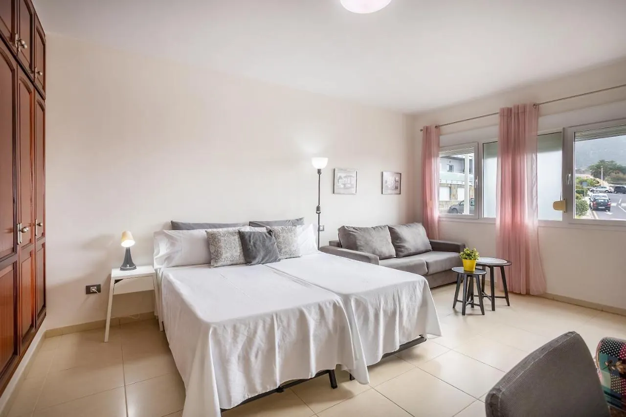 Home2Book Cozy Studio Bajamar, Wifi 巴哈马尔 0*,