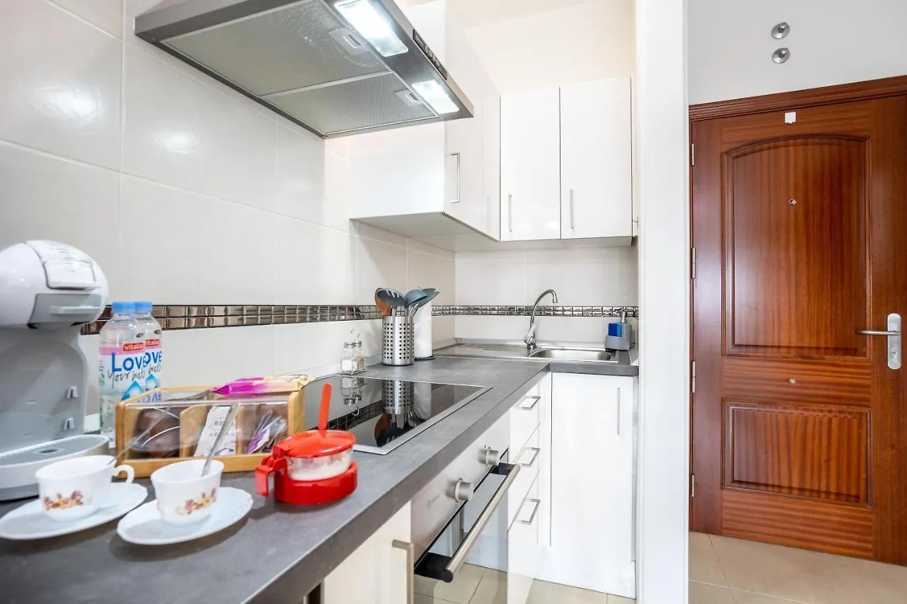 Home2Book Cozy Studio Bajamar, Wifi 巴哈马尔 0*,