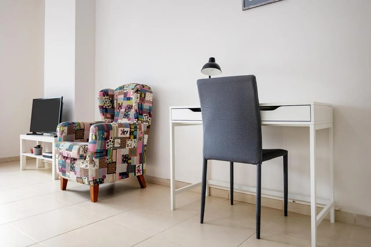Home2Book Cozy Studio Bajamar, Wifi 巴哈马尔 公寓